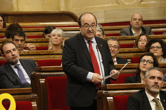 Miquel Iceta speaking in Parliament on 8 May (Marta Sierra/ACN)